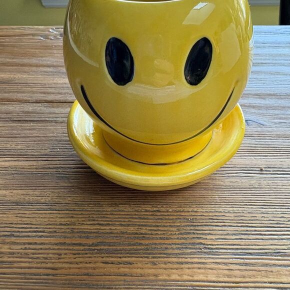 Mccoy 0386 Rare Vintage 1970’s Bright Yellow Smiley Ceramic Planter - Picture 8 of 15